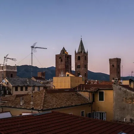 Palazzo Oddo In Palazzo Storico Nel Centro Di Pensjonat Albenga