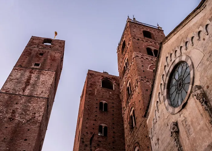 Palazzo Oddo 3* ألبينغا